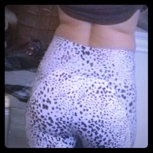 Fabletics yoga pant